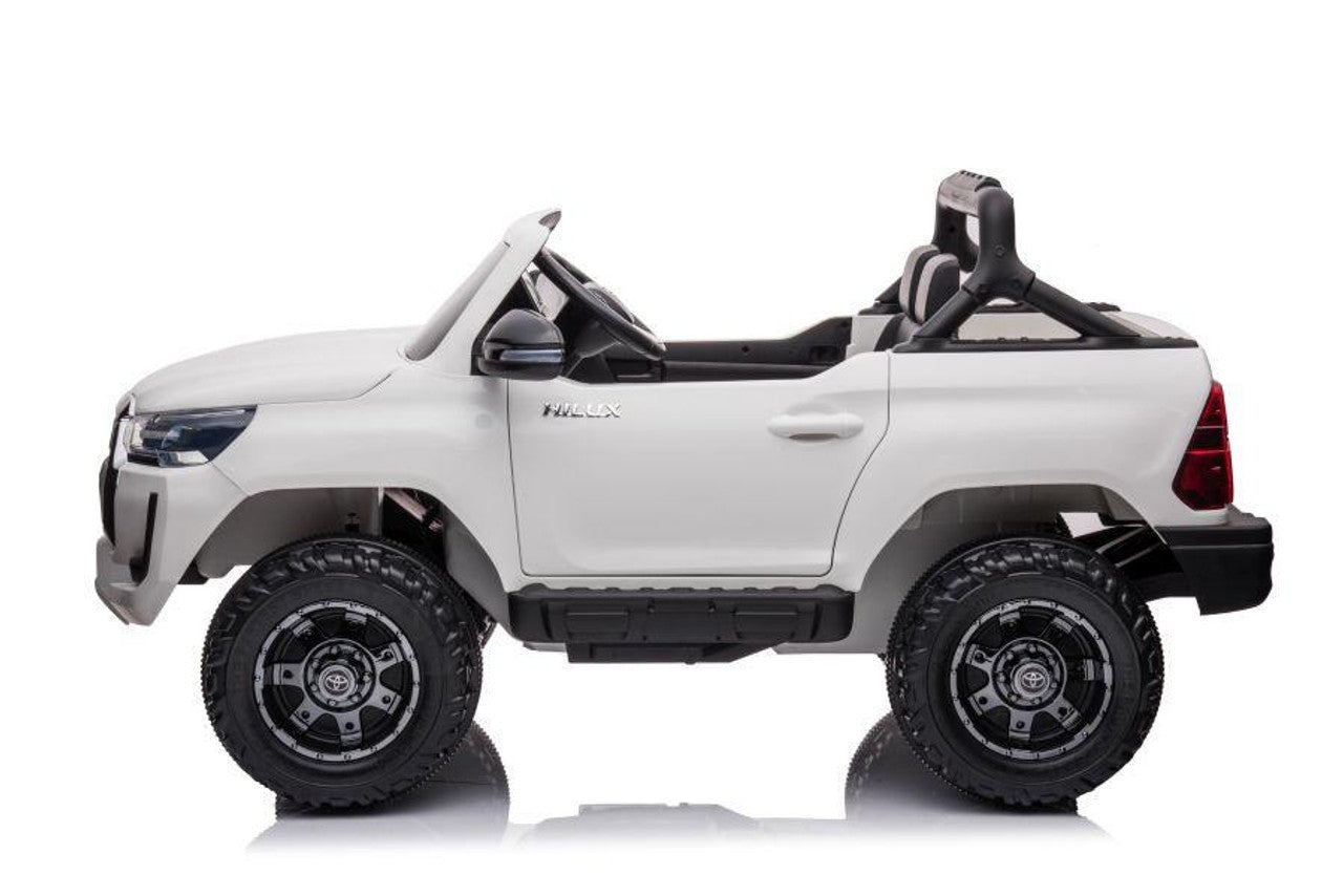 Toyota Hilux 12V Electric Ride On Jeep White